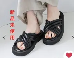 【新品未使用】レプシィム厚底クロスストラップサンダル ブラックのサムネイル