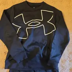 Under Armour ブラック トレーナー YLG
