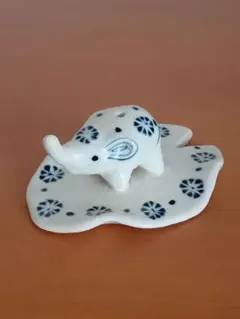 《ゾウ》 お香たて　香炉　陶器
