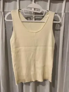 Brandy Melville タンクトップ バターイエロー - メルカリ