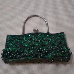 大幅再✕6回値下げしました。装飾が個性的なパーティーバッグ