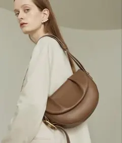 NiiNa 高品質牛革　特殊シワ加工 ワンハンドルハーフムーンバッグ WEB限定