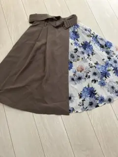 INGNI フレアスカート ベルト付き 花柄 切り替えのサムネイル