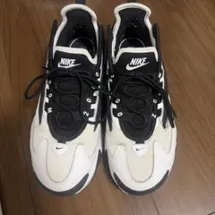 NIKE ZOOM 2K 24センチのサムネイル