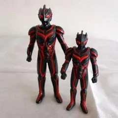 ウルトラマン　ウルトラヒーローシリーズ500ダークザギ生産終了品ソフビ2体