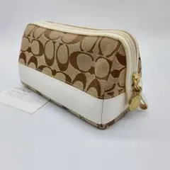 美品　COACH ポーチ　シグネチャーキャンバス　ホワイ