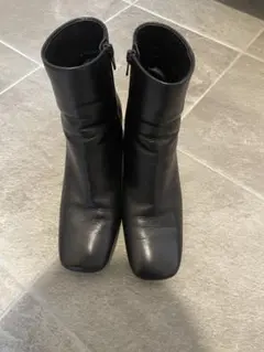 ROPE／黒のスクエアトゥブーツ 中ヒール　牛皮