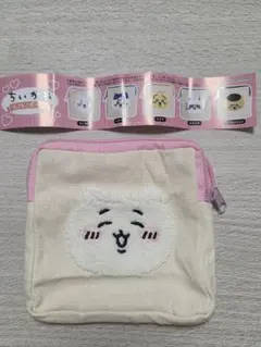 ちいかわ　もこもこポーチ