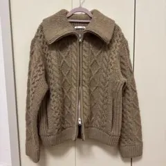 GU ケーブルニットブルゾン