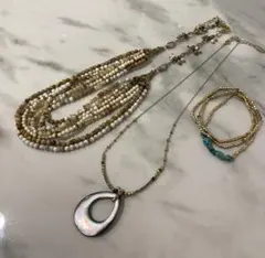 多層ビーズネックレスとブレスレットセット（★おまとめ割引あり♪）