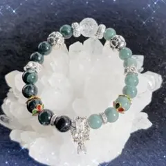 ☆2色のグァテマラ産翡翠＆唐草天珠のデザインブレスレット☆