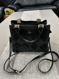 ブラックレザー編み込みハンドバッグ