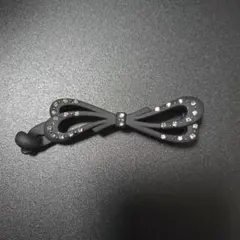 【最終値下げ！！新品未使用】ブラックリボンヘアクリップ ストーン付き