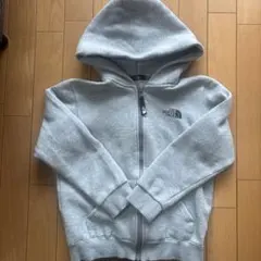 THE NORTH FACE グレー パーカー 130