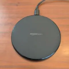 Amazonベーシック - 15W Qi認証ワイヤレス充電パッド ケーブル付き