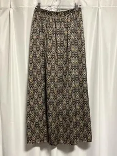 美品★★ABAHOUSE ★★ブラック　オリエンタル柄 ロングスカートのサムネイル