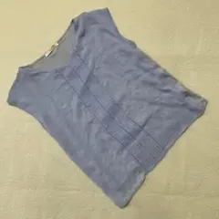 ANAYI ノースリーブトップス ブルー スリット入り 刺繍 フロントデザイン