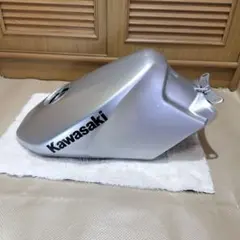 Kawasaki KR-250燃料タンク シルバー 本体のサムネイル