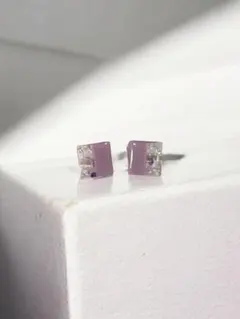 【イヤリング/ねじ式/ニッケルフリー】　スクエア　【パープル】×花びら