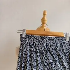 ローラアシュレイ 総柄スカートのサムネイル