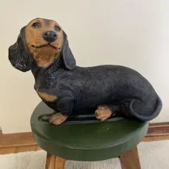 カスターニャ社の　犬の置物　約20センチ