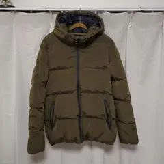 GU オリーブ色 フード付きダウンジャケット