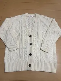 niko and ケーブルニットカーディガン　アイボリー