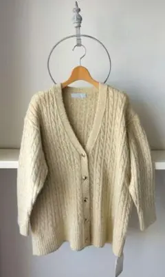 「新品未使用」CELFORD セルフォード　ケーブル編みニット　カーデガン