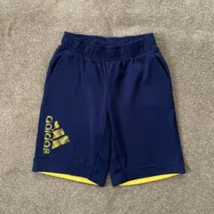adidas ネイビー ハーフパンツ 130cm②