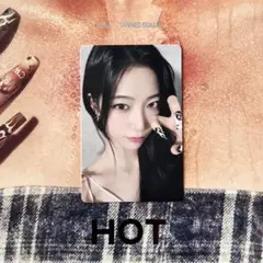 LE SSERAFIM HOT ユニバ ラキドロ トレカ カズハ