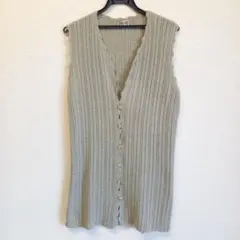 しまむら平成レトロ ニットベスト 薄めグリーン系 ジレ　スリット　はおりフリー