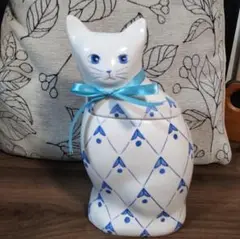 白い陶器のネコ(ポット)猫インテリア