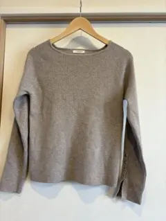 リブ編み ベージュ　長袖ニット　レディースM