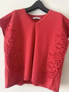 ナノユニバース　レッドVネック　Tシャツ