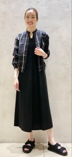theory luxe チェック柄 ブルゾン　未使用に近いのサムネイル