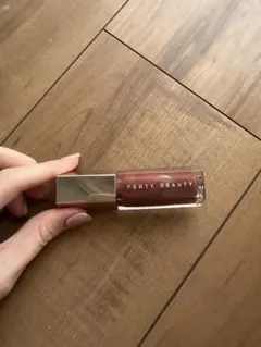 Fenty Beauty Gloss Bomb ブラウンのサムネイル