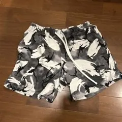NIKE ショートパンツ カモ柄 モノトーン 総柄 スウッシュロゴ メンズL