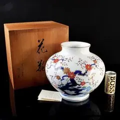2028 有田焼 前山陶器 染錦山 庫山窯 金ラインの花柄模様 六角飾り壺 2028 有田焼 前山陶器 染錦山 庫山窯 金ラインの花柄模様 六角
