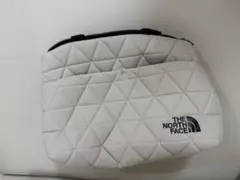 美品　ノースフェイス　ジオフェイスボックストートバッグ　アイボリー
