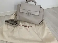 フェラガモバック