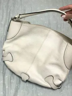 Salvatore Ferragamo ホワイト レザーハンドバッグ