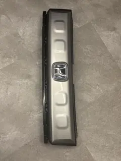 フリードラジエータグリル 71201-33F HONDA
