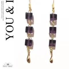 【177】 スクエアガラス 3連ピアス パープル ひねりチャーム ゆらゆらピアス