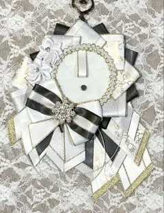 Item thumbnail for item 7982833e-ad66-44ed-989e-42361b2ed911