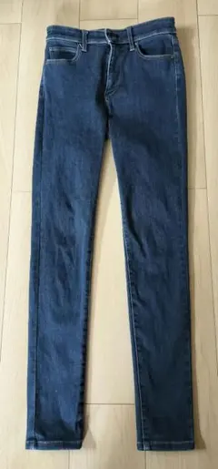 UNIQLO ウルトラストレッチスキニーハイライズジーンズ