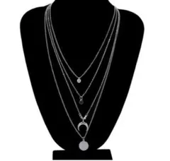 レディース　4連ネックレス　ゴールド　コイン　三日月　ムーン