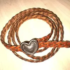 ハート型バックル 編み込みレザーベルト