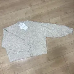 新品未使用タグ付き　7 Days Closet ベージュ ケーブル編みニット