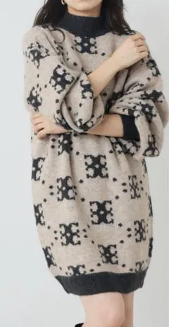 chiko 総柄ニットミニワンピース　ベージュ