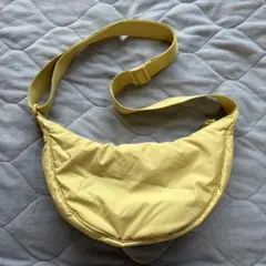 ★美品★UNIQLO ラウンドミニショルダーバッグ